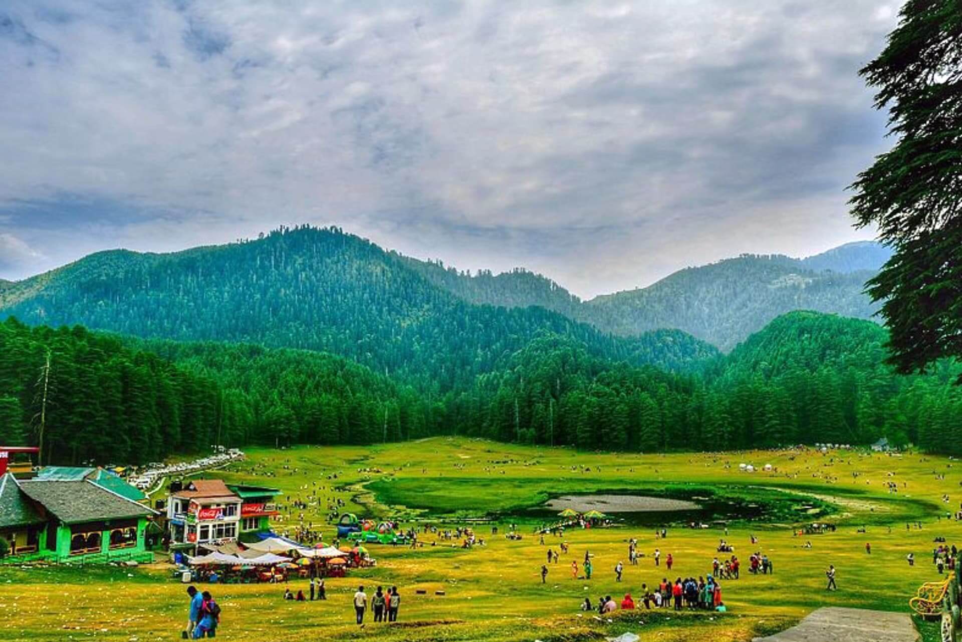 AVSA Stayz Dalhousie — Alpine calm at the Gandhi Chowk